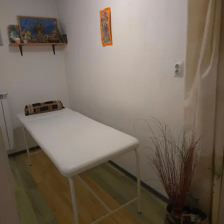 у нико 招待所 Orehovo