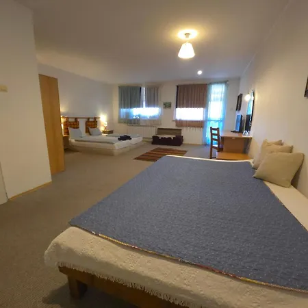 у нико 招待所