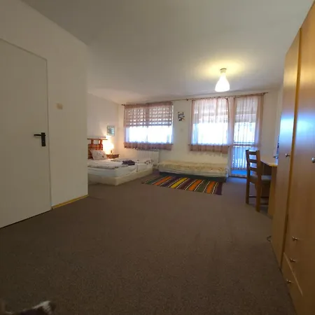 招待所 у нико *